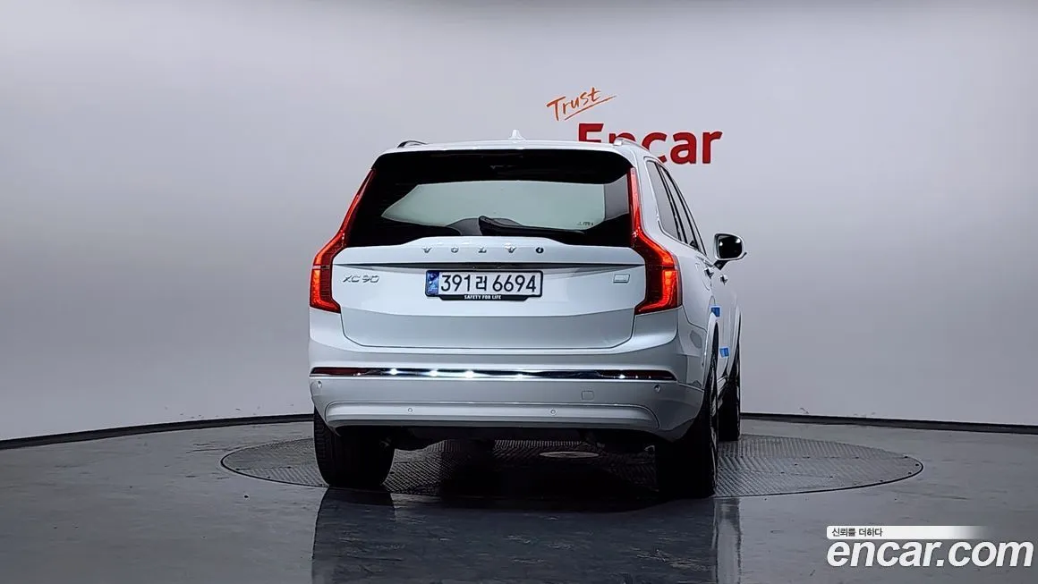 Volvo XC90 2023 из KR, фото 4
