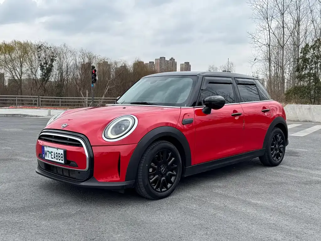 MINI Cooper (3-door) 2023 из CN, фото 1