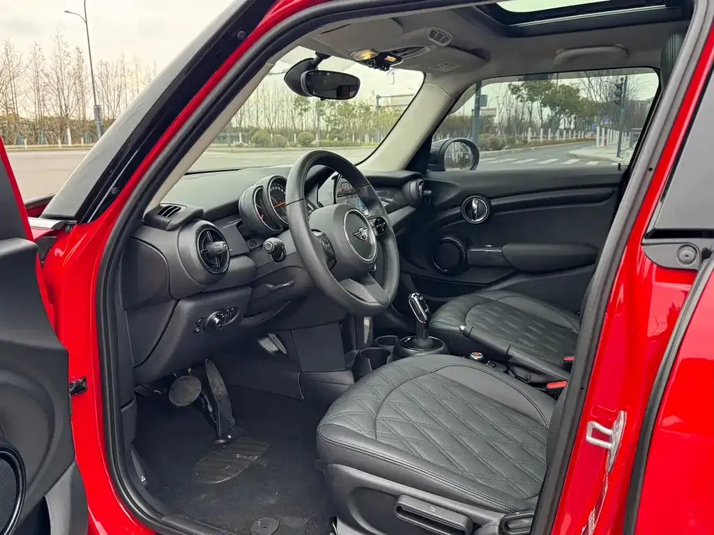MINI Cooper (3-door) 2023 из CN, фото 5