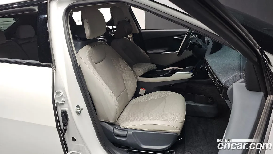 Kia EV6 2023 из KR, фото 10