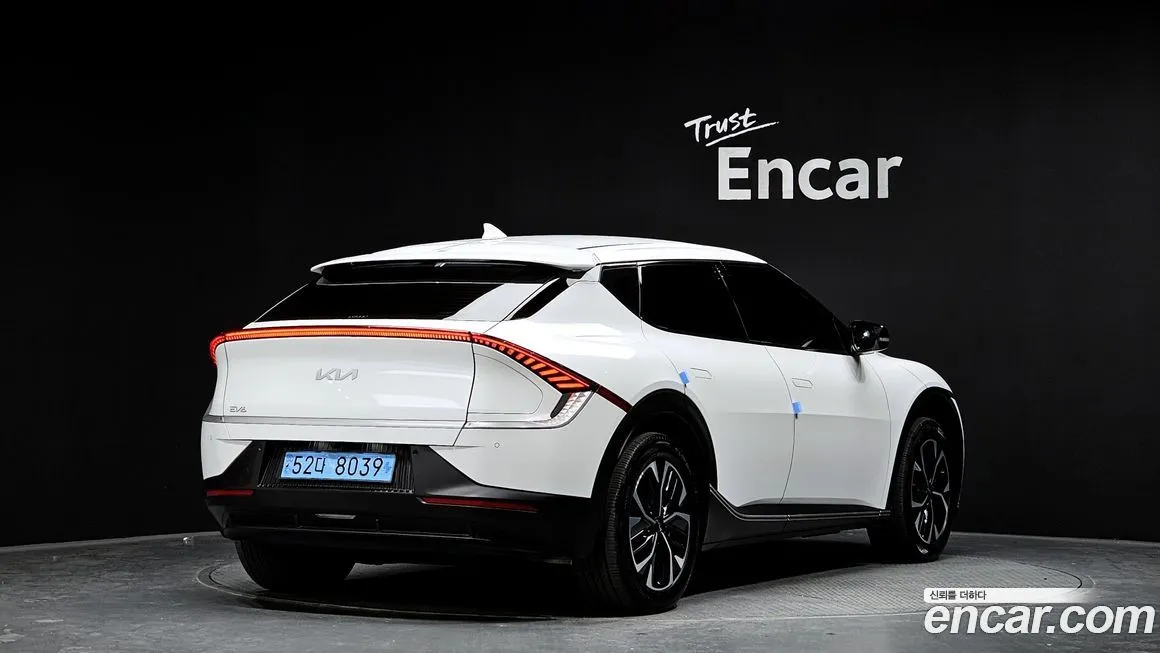 Kia EV6 2023 из KR, фото 2