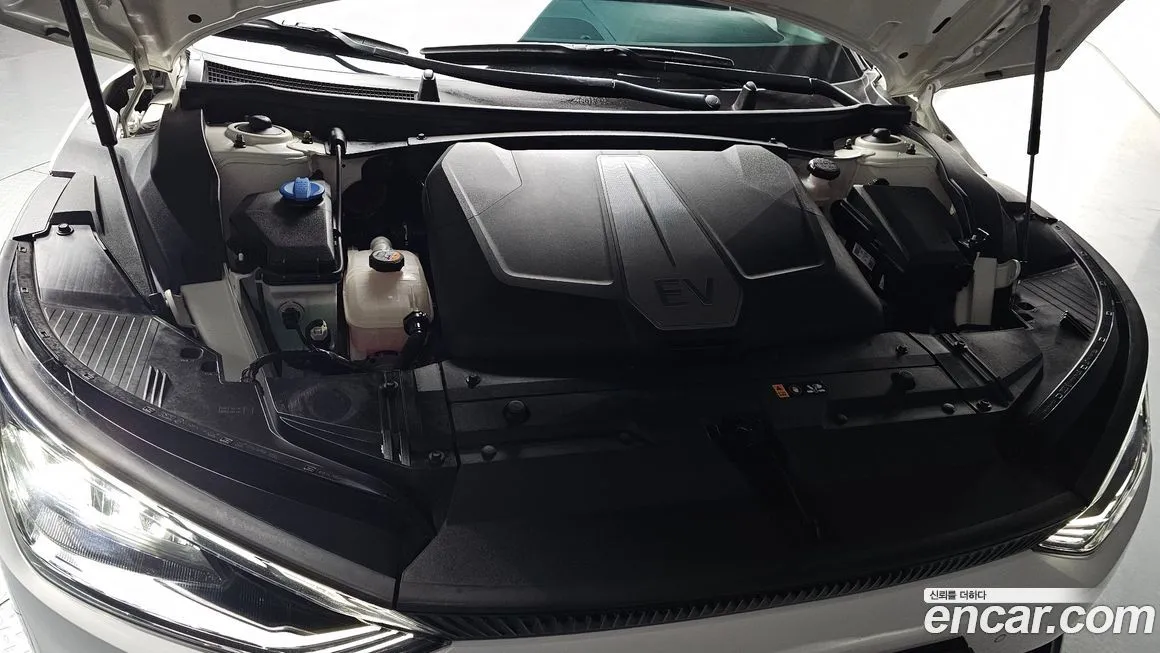 Kia EV6 2023 из KR, фото 6