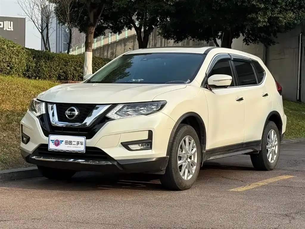 Nissan X-Trail 2023 из CN, фото 1