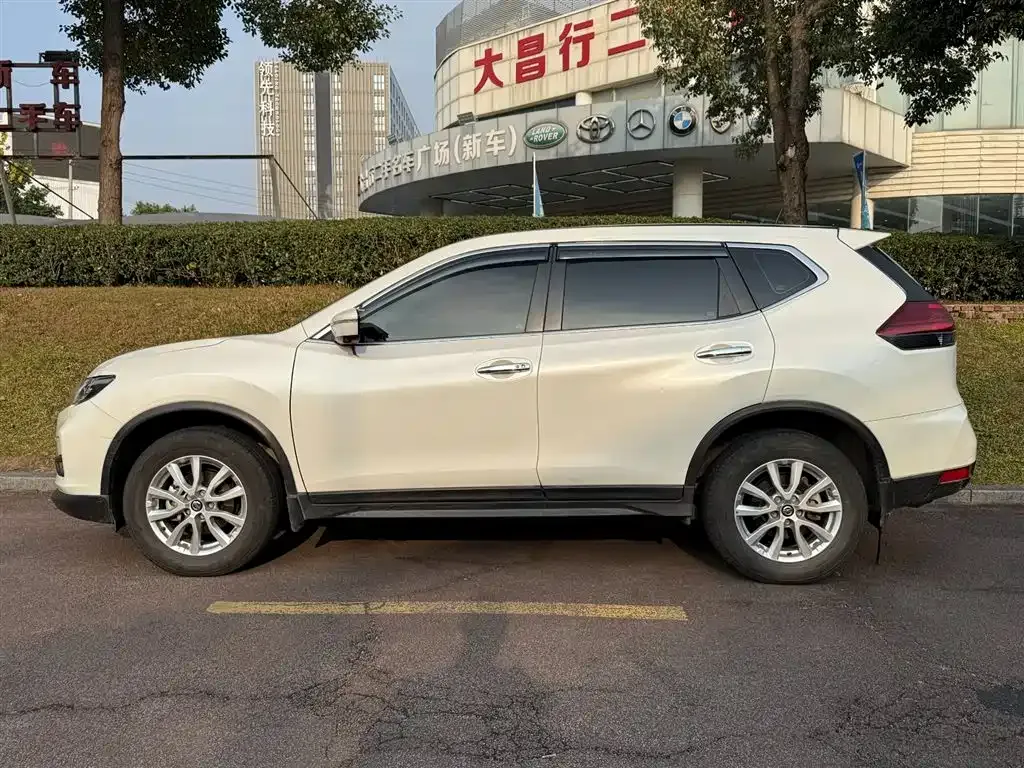 Nissan X-Trail 2023 из CN, фото 3