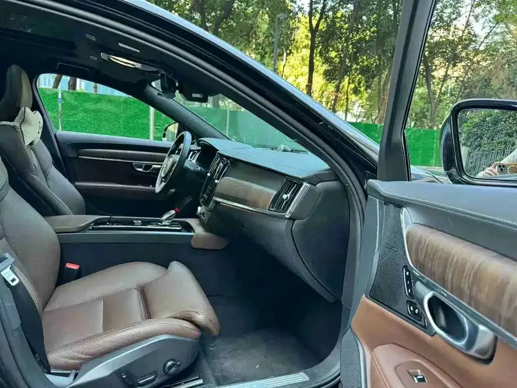 Volvo S90 — фото 8