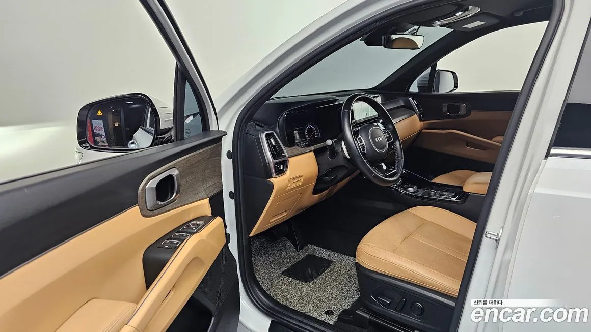 Kia Sorento — фото 8