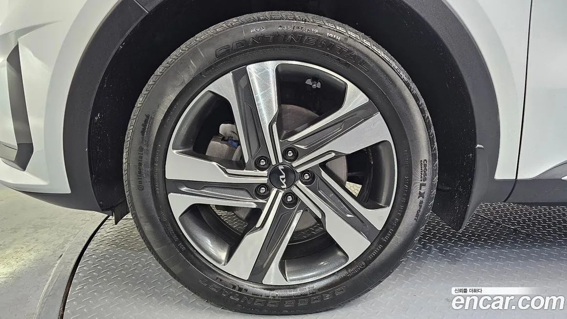 Kia Sorento — фото 5