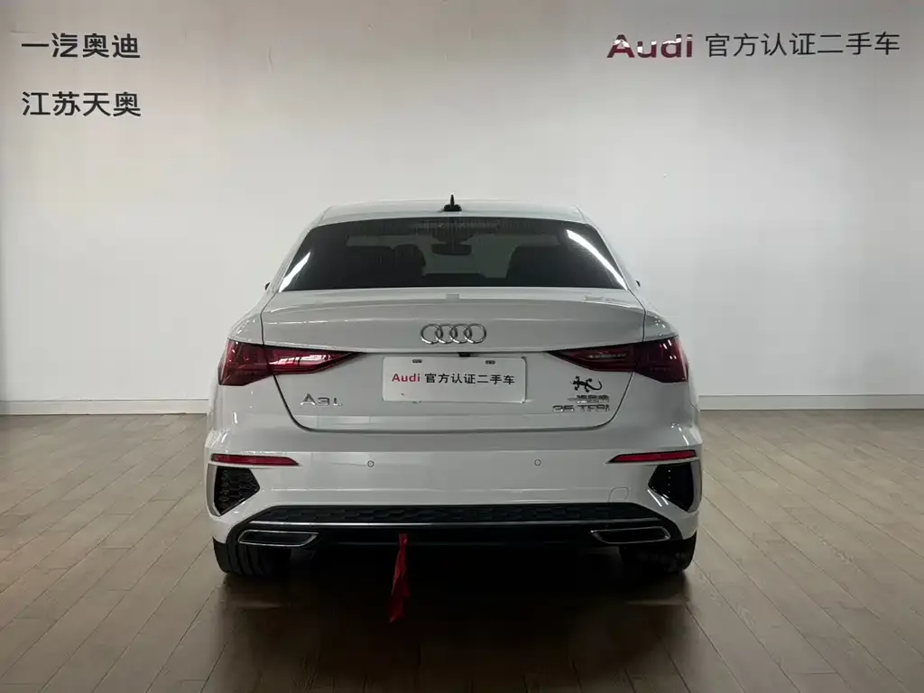 Audi A3 2023 из CN, фото 3
