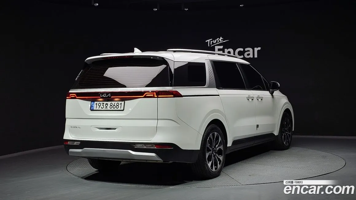 Kia Carnival — фото 2