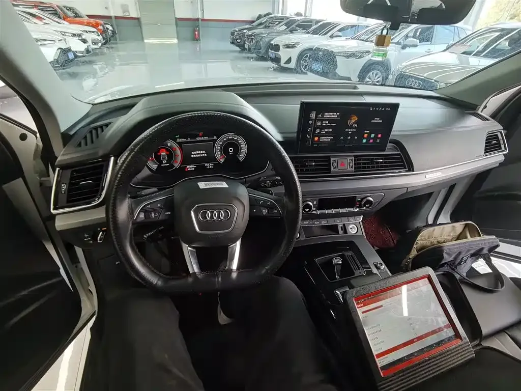Audi Q5L 2023 из CN, фото 7
