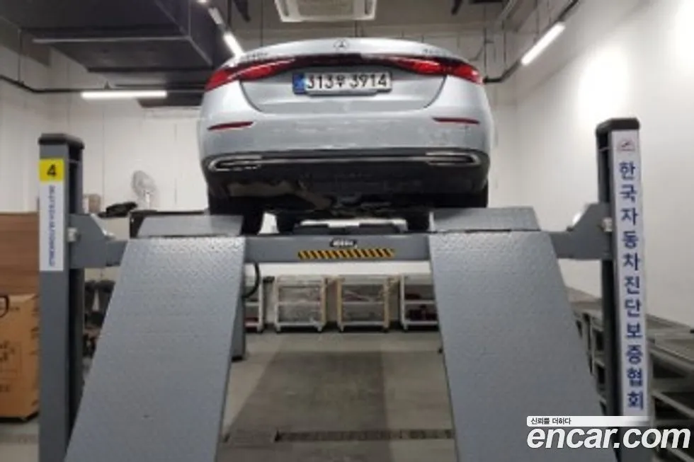 Mercedes-Benz E-Class 2025 из KR, фото 3