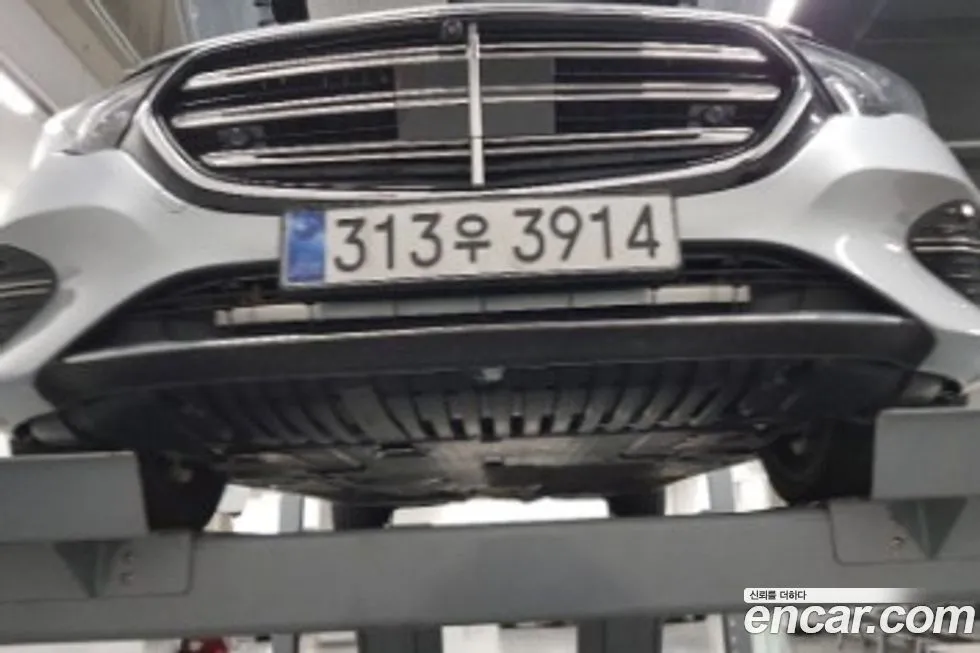 Mercedes-Benz E-Class 2025 из KR, фото 1