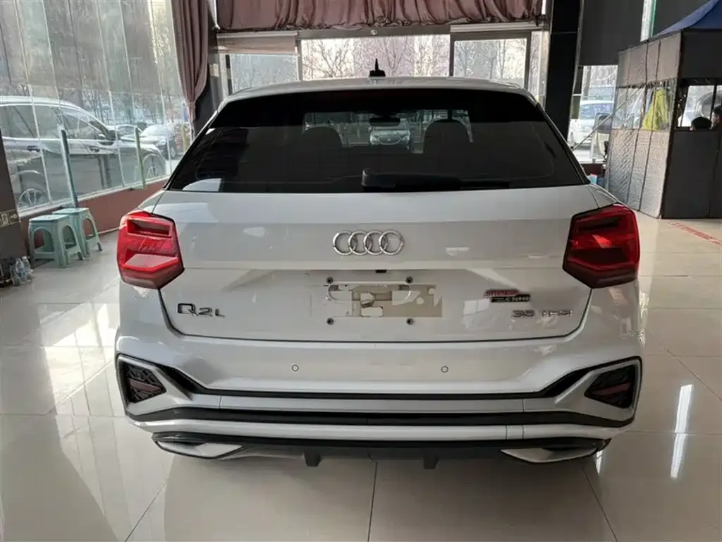 Audi Q2L 2024 из CN, фото 10