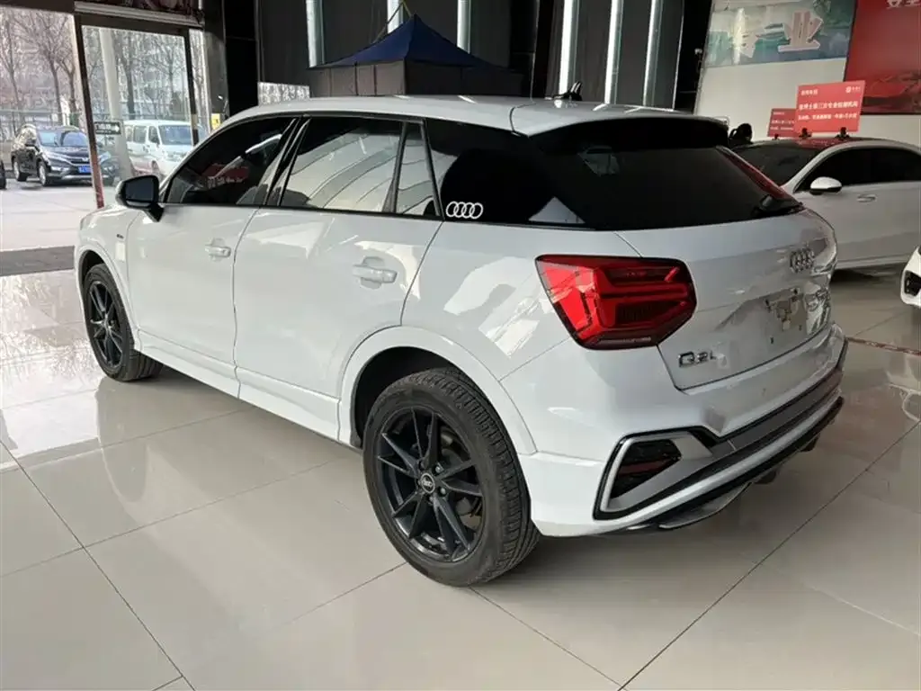Audi Q2L 2024 из CN, фото 9