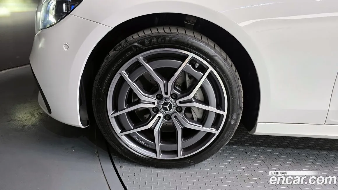 Mercedes-Benz E-Class 2023 из KR, фото 7