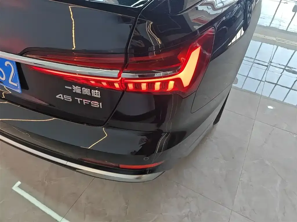 Audi A6L 2024 из CN, фото 7