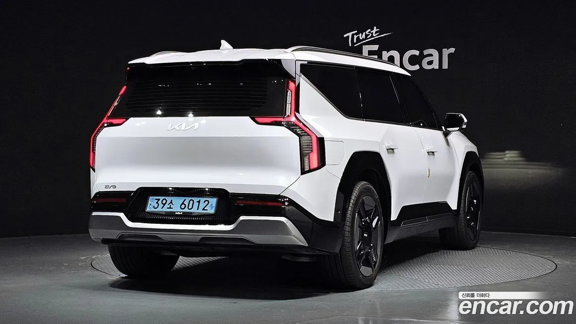 Kia EV9 2024 из KR, фото 2