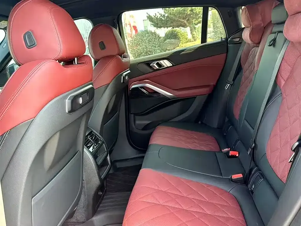 BMW X6 2025 из CN, фото 4