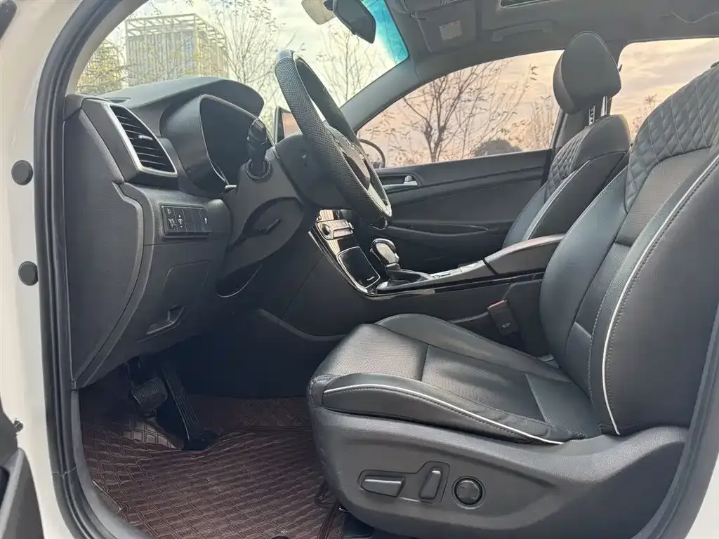 Hyundai Tucson 2021 из CN, фото 9