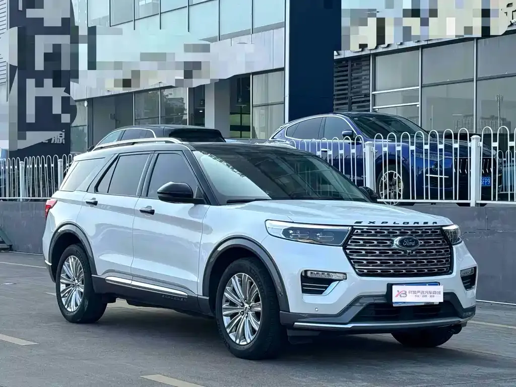 Ford Explorer 2022 из CN, фото 2