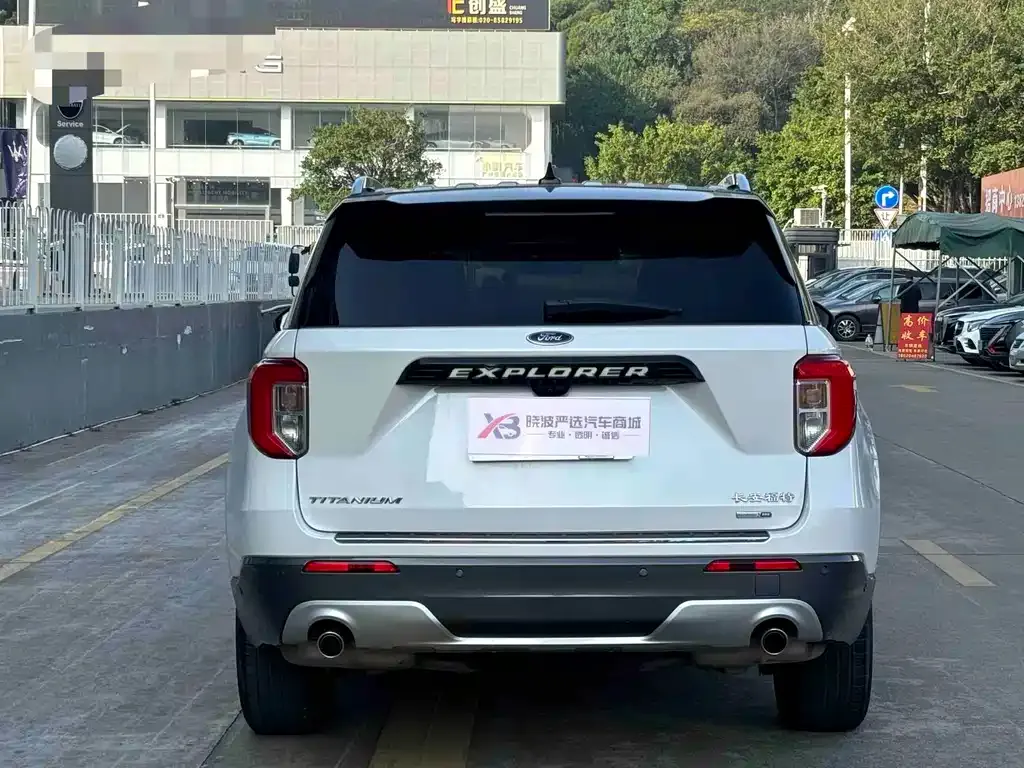 Ford Explorer 2022 из CN, фото 4