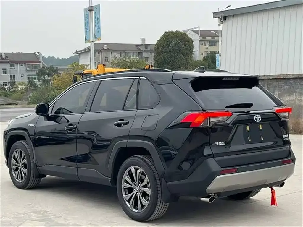 Toyota RAV4 2025 из CN, фото 4