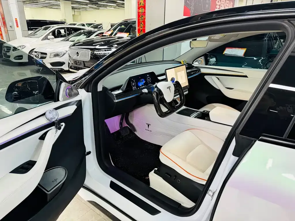 Tesla Model Y 2024 из CN, фото 10
