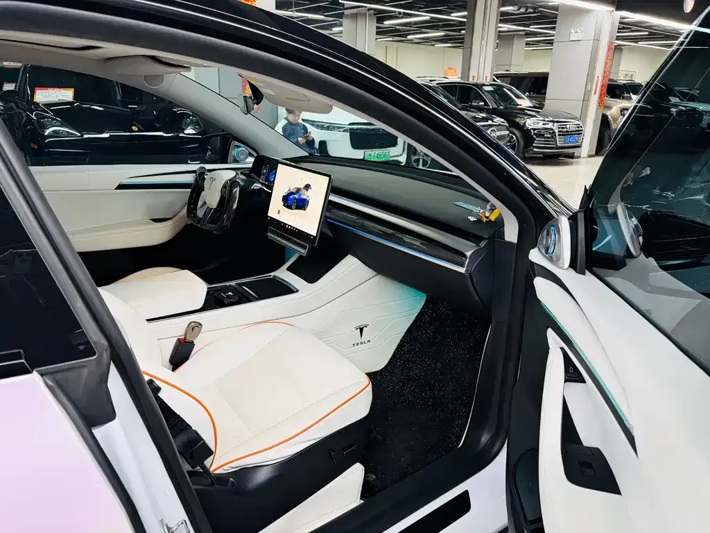Tesla Model Y 2024 из CN, фото 8