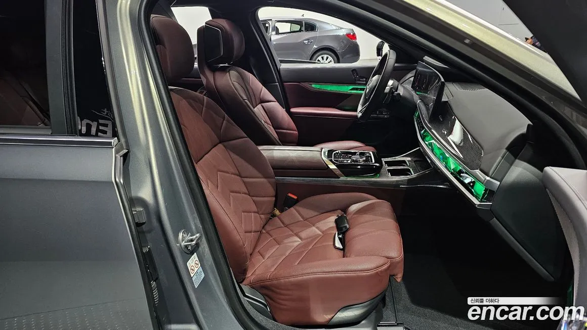 BMW 7-Series 2024 из KR, фото 10