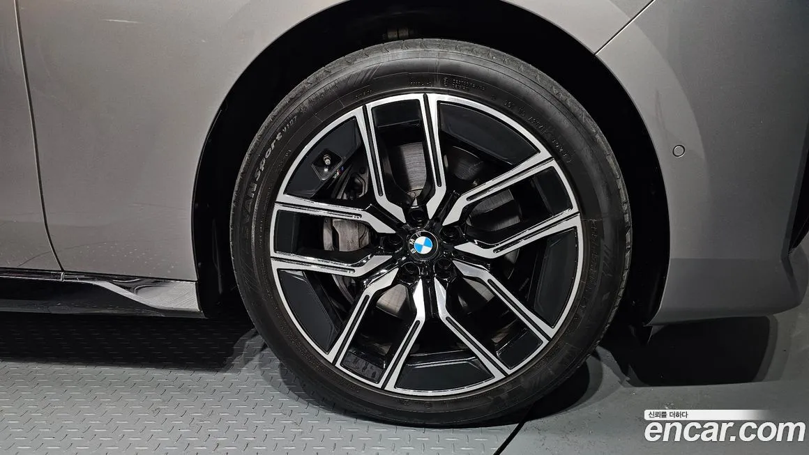 BMW 7-Series 2024 из KR, фото 7