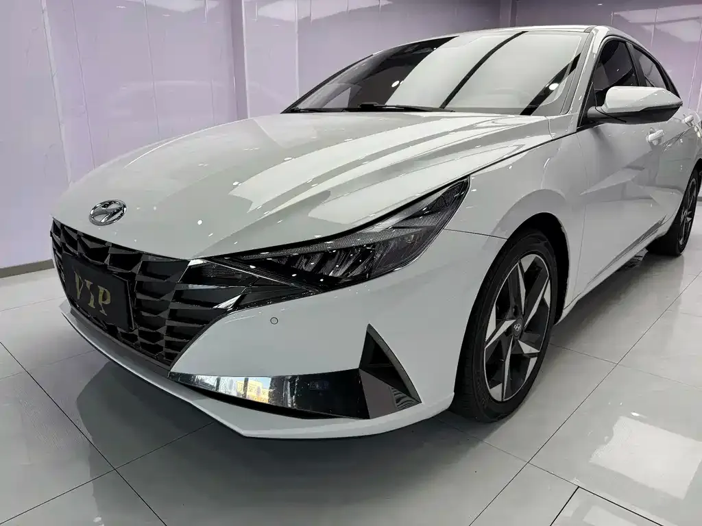 Hyundai Elantra 2022 из CN, фото 1