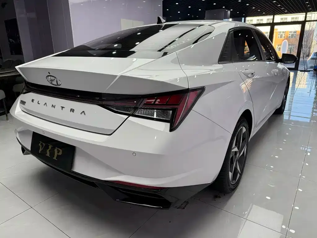 Hyundai Elantra 2022 из CN, фото 7
