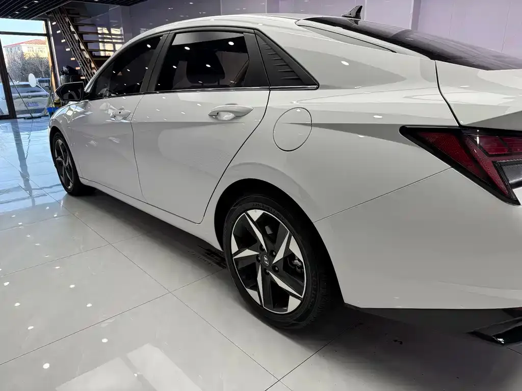 Hyundai Elantra 2022 из CN, фото 9