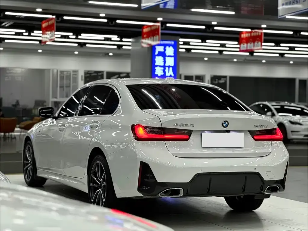 BMW 3 Series 2023 из CN, фото 6