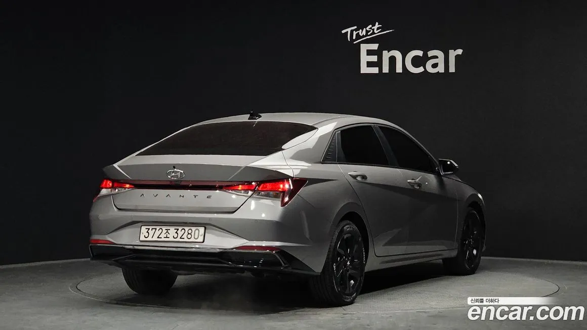 Hyundai AVANTE — фото 2