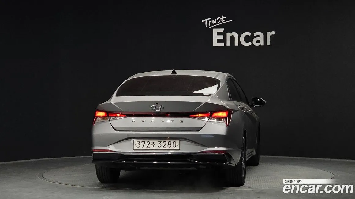 Hyundai AVANTE — фото 4