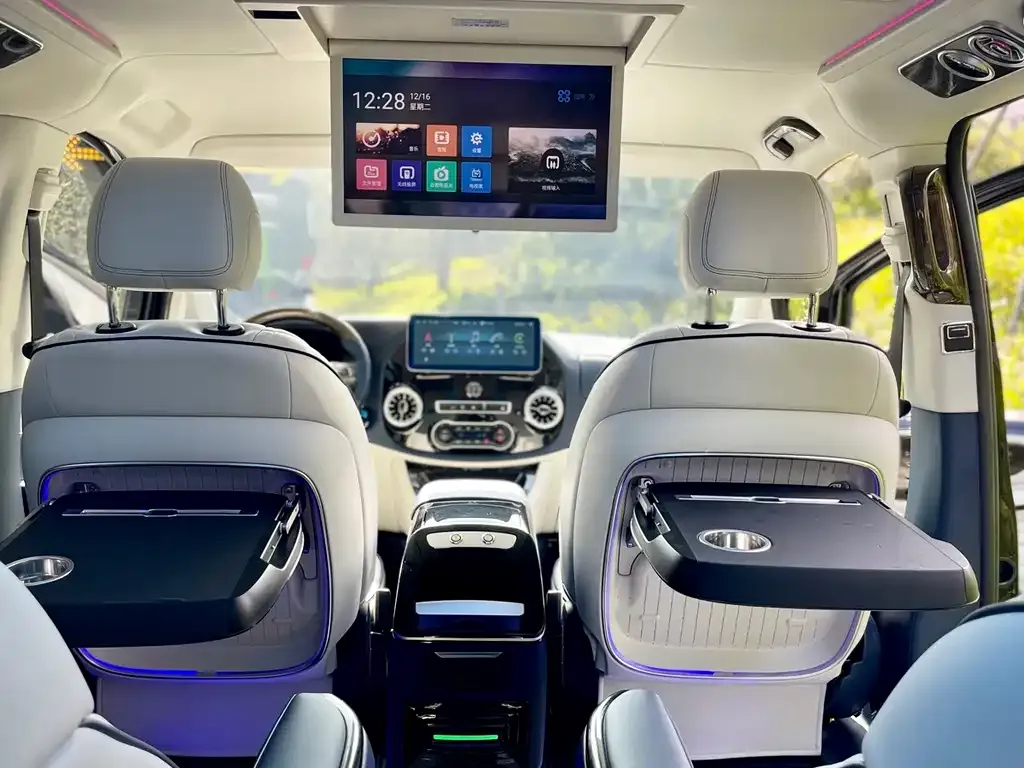 Mercedes-Benz Vito 2023 из CN, фото 6