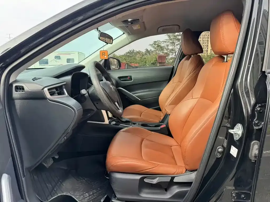 Toyota Frontlander 2024 из CN, фото 9