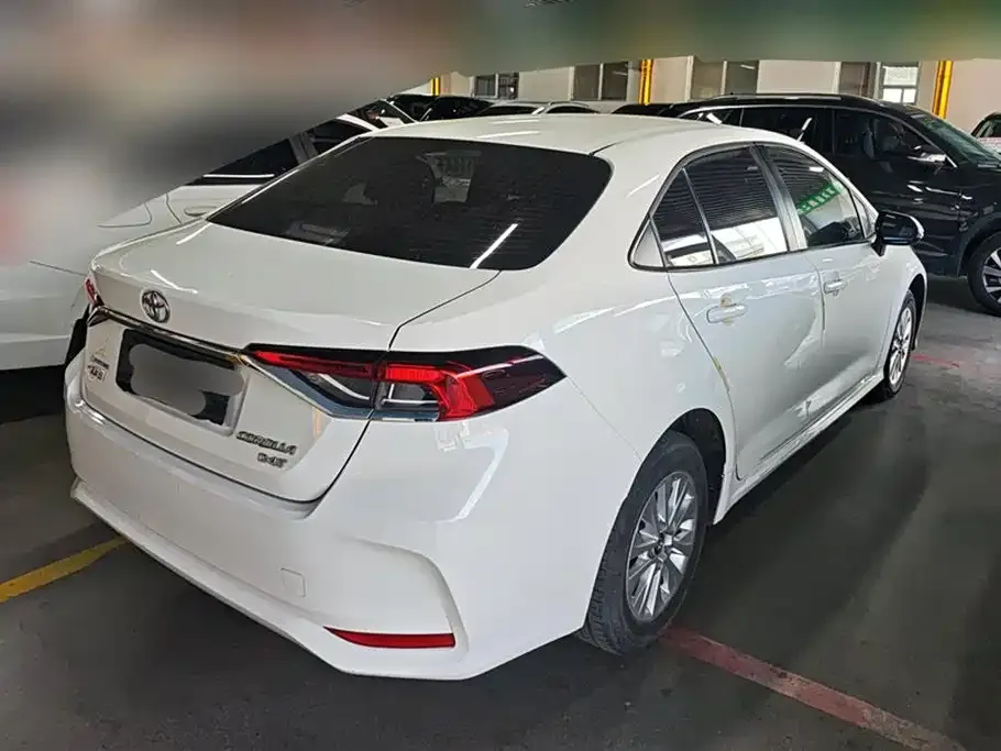 Toyota Corolla — фото 3