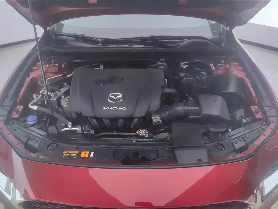 Mazda 3 Axela 2023 из CN, фото 2