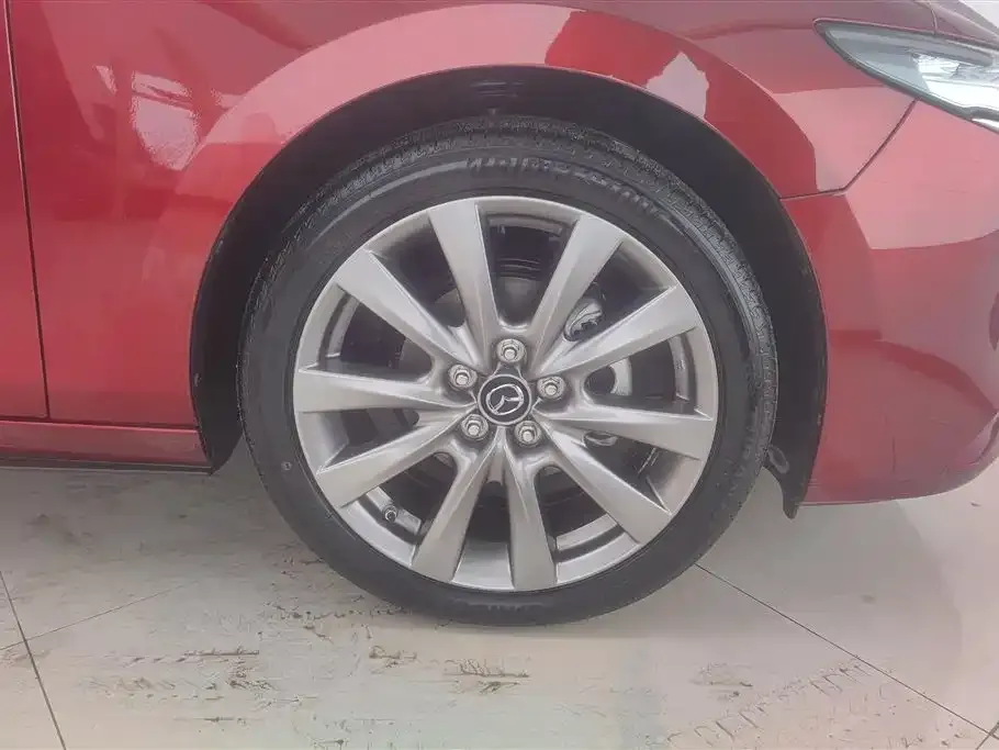 Mazda 3 Axela 2023 из CN, фото 10