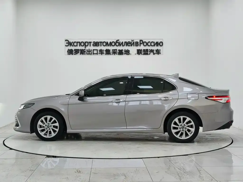 Toyota Camry 2022 из CN, фото 9