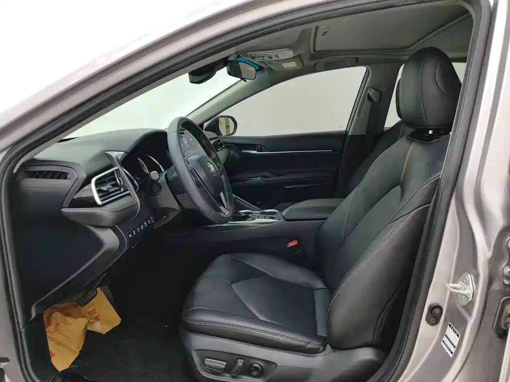 Toyota Camry 2022 из CN, фото 8