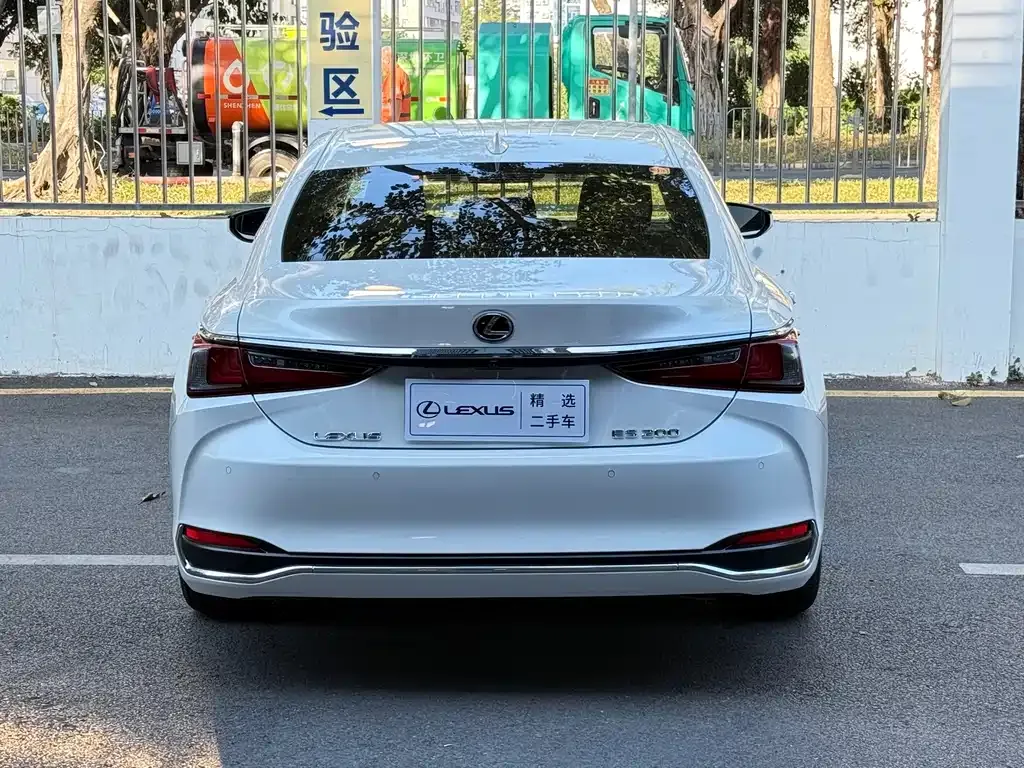 Lexus ES 2021 из CN, фото 3