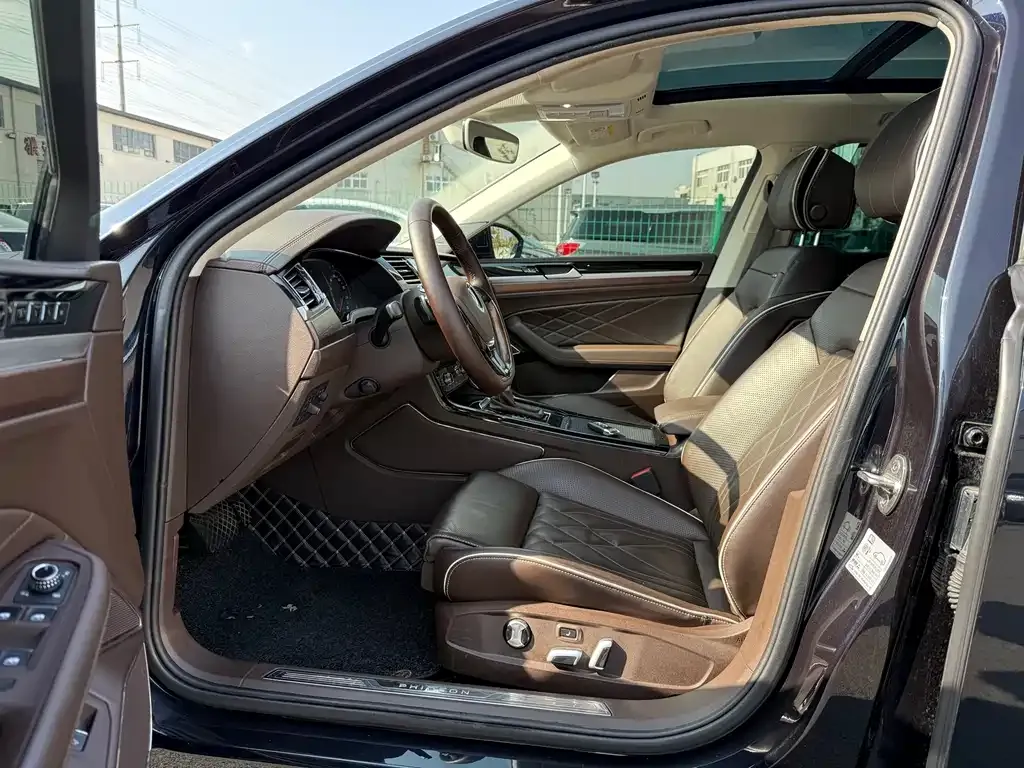 Volkswagen Phideon 2021 из CN, фото 10