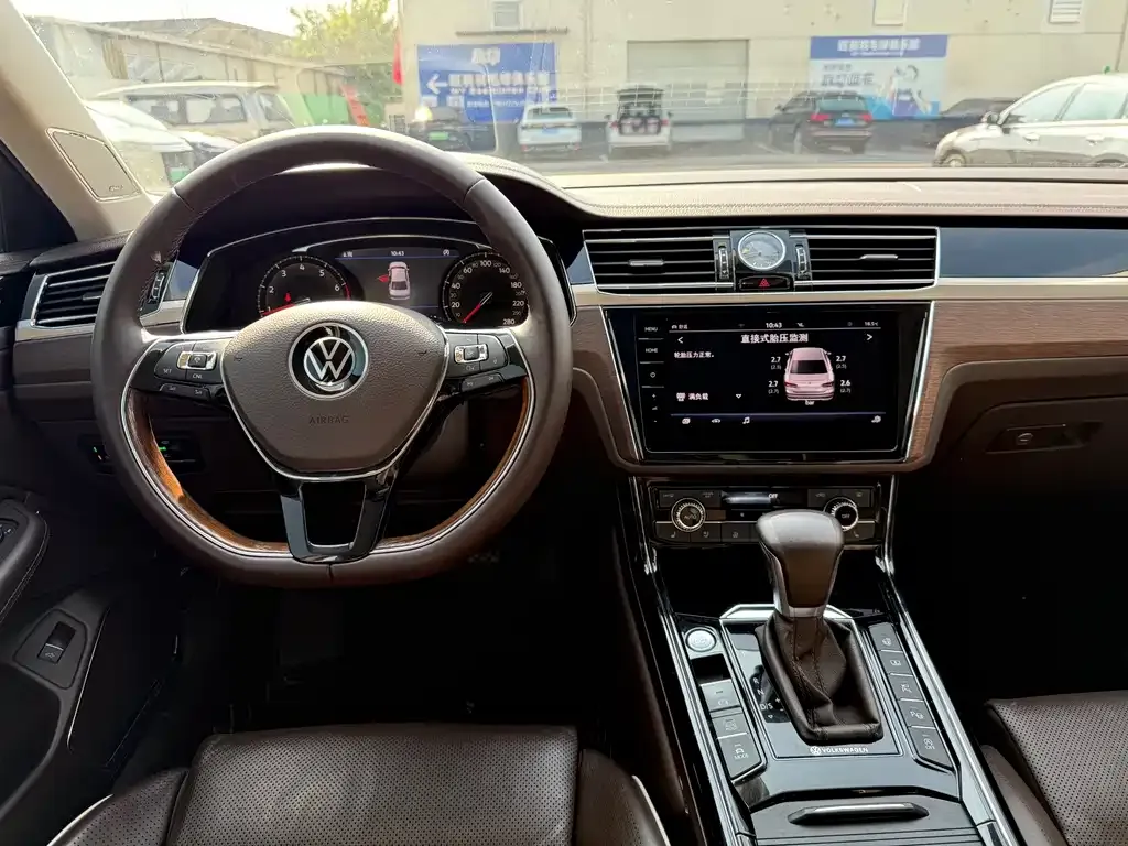 Volkswagen Phideon 2021 из CN, фото 5