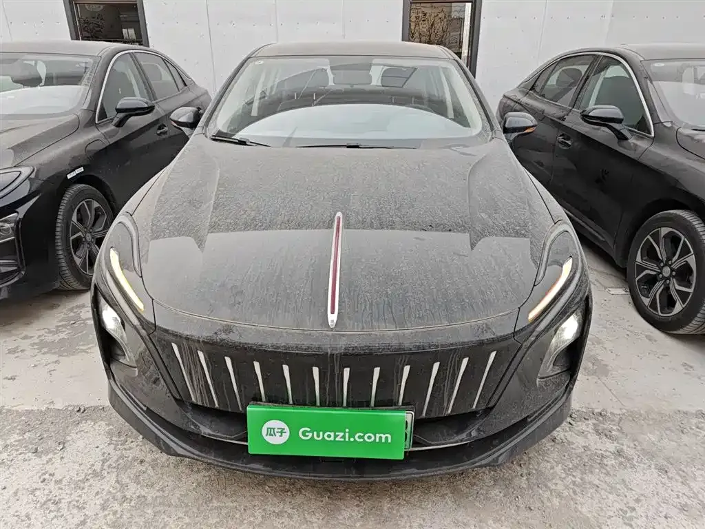 Hongqi E-QM5 2024 из CN, фото 3