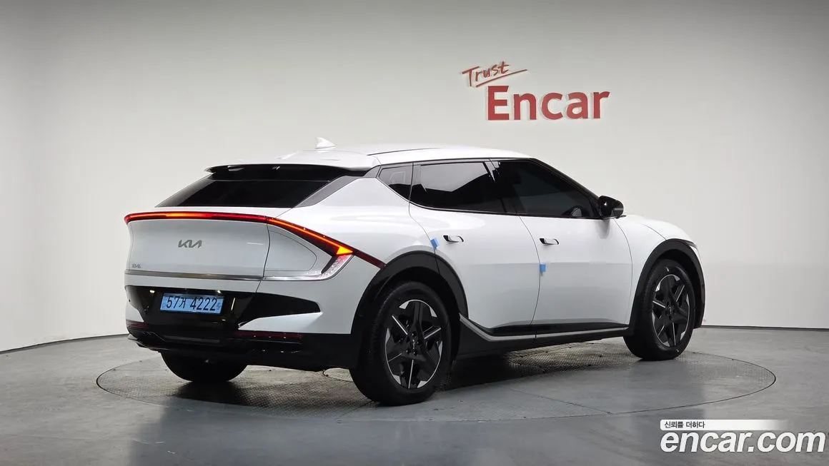 Kia EV6 — фото 2