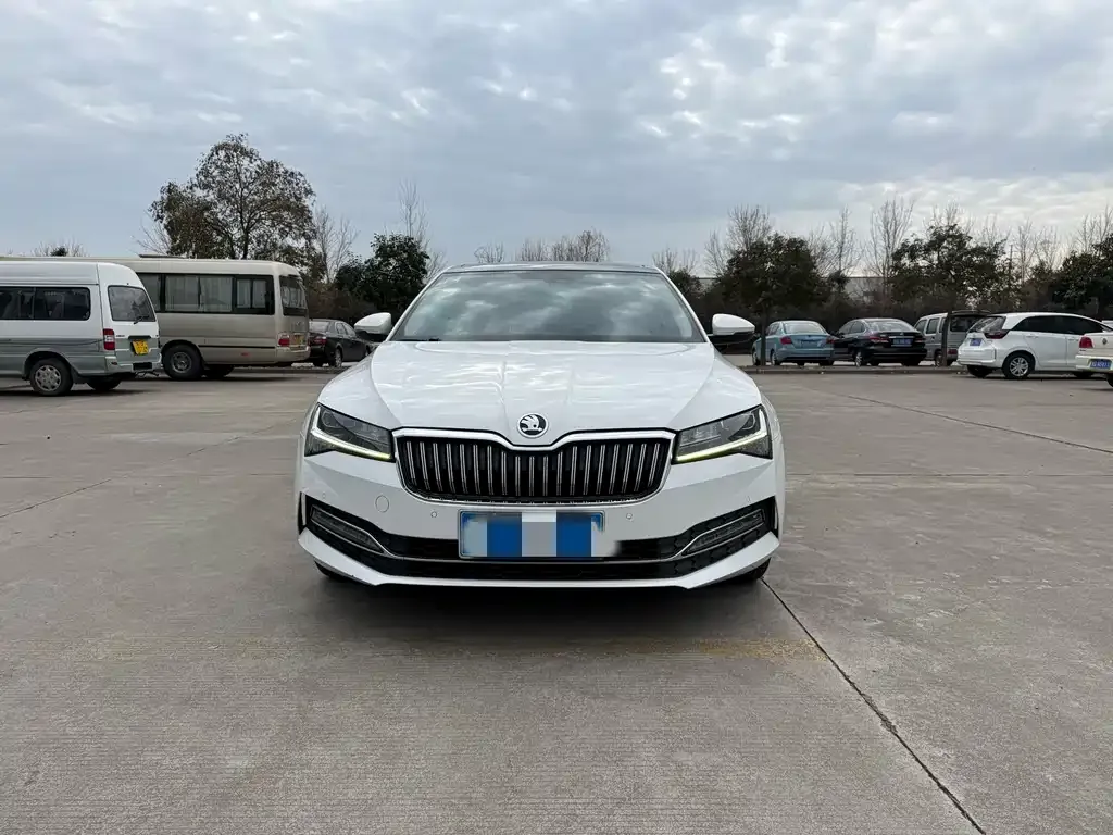 Skoda Superb 2021 из CN, фото 10