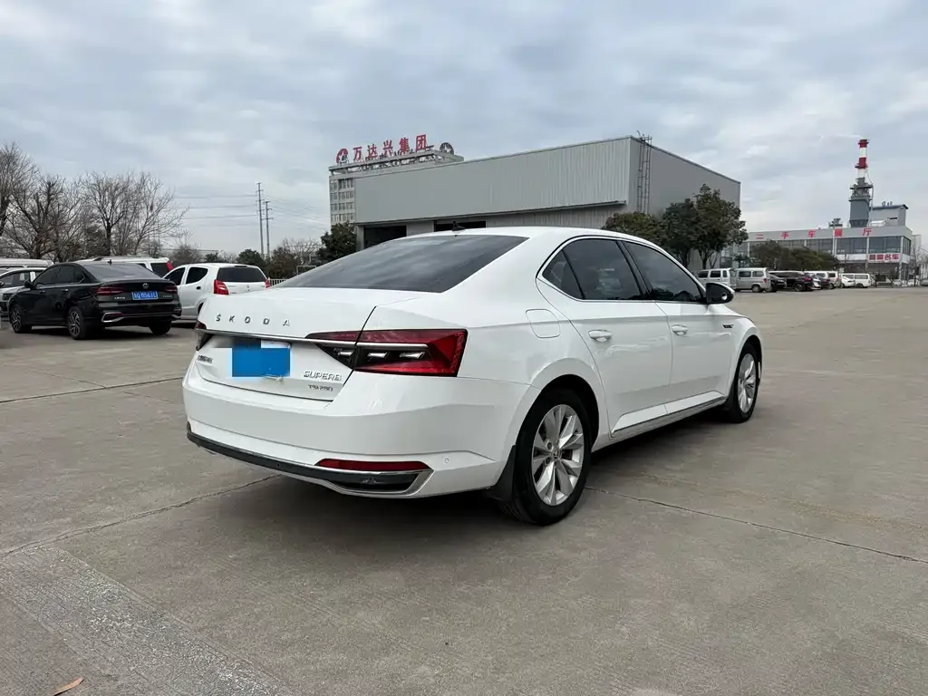 Skoda Superb 2021 из CN, фото 8